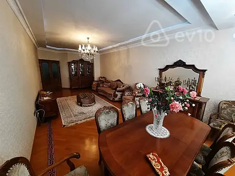 Kirayə verilir 3 otaqlı yeni tikili 145 m² — Bakı, Nizami 3 otaq 145.00 m²