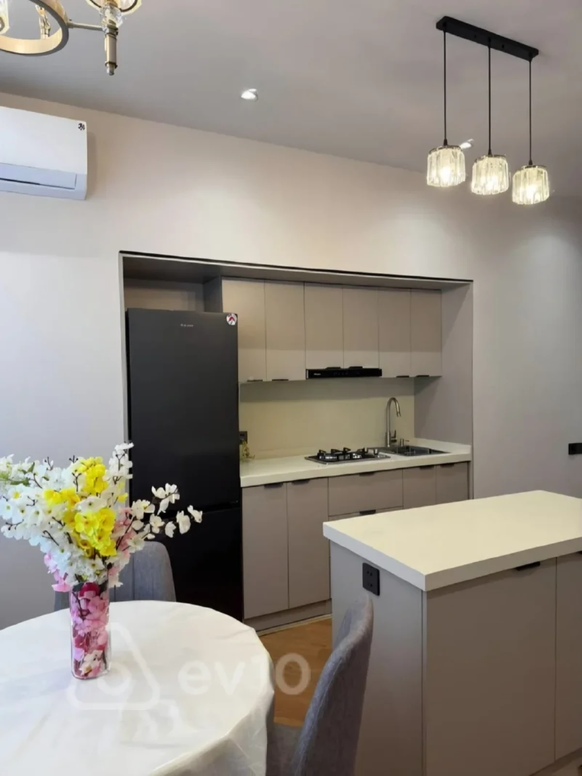Kirayə verilir 3 otaqlı yeni tikili 76 m²
