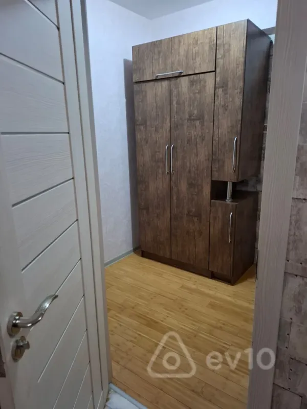 Kirayə verilir 2 otaqlı yeni tikili 65 m²
