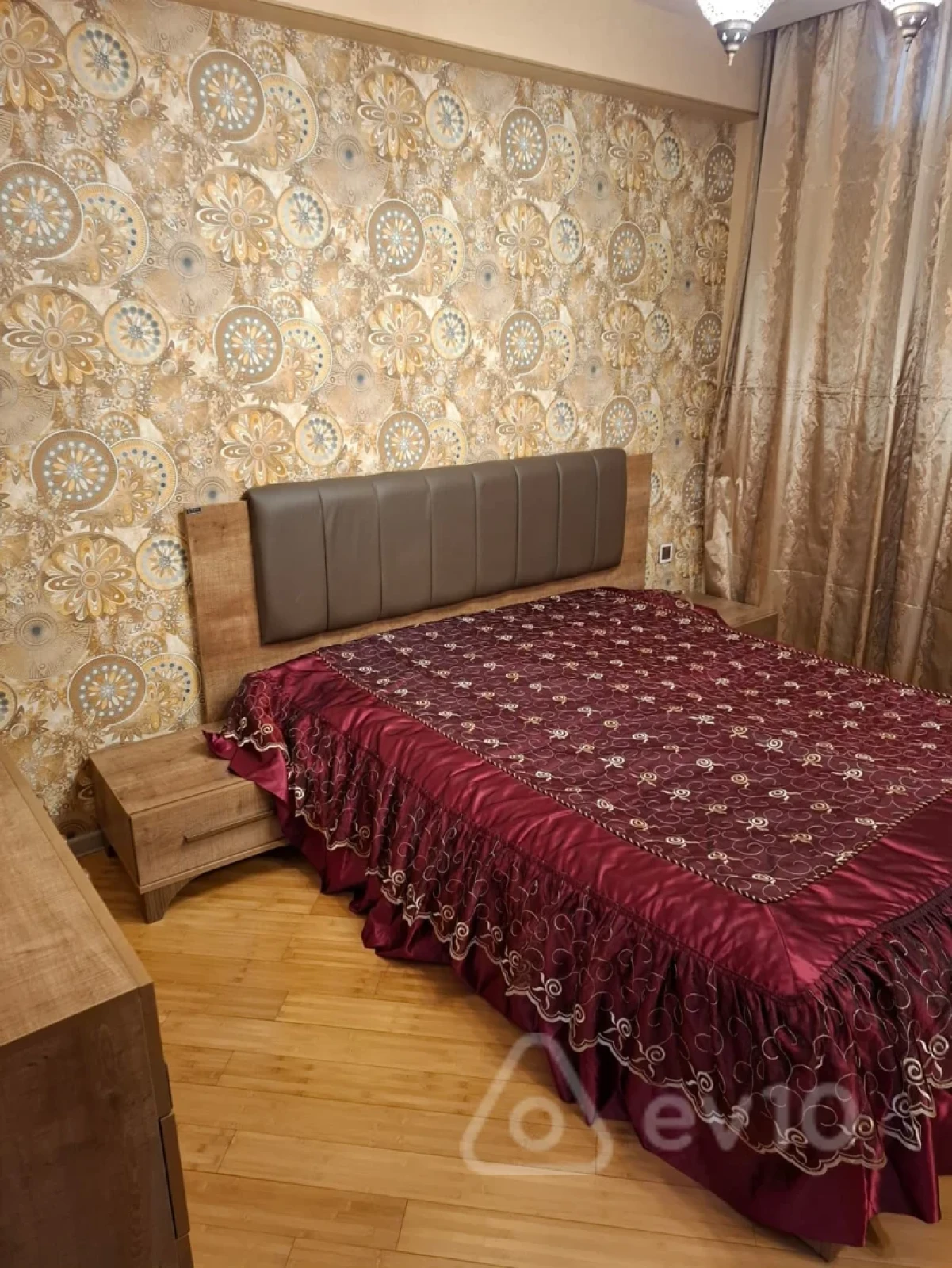 Kirayə verilir 2 otaqlı yeni tikili 65 m²