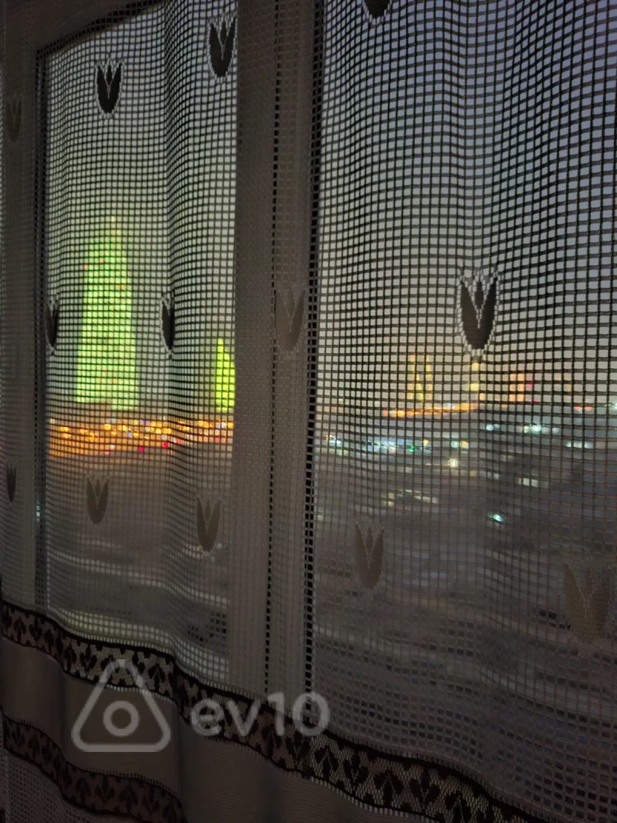 Kirayə verilir 2 otaqlı yeni tikili 65 m²