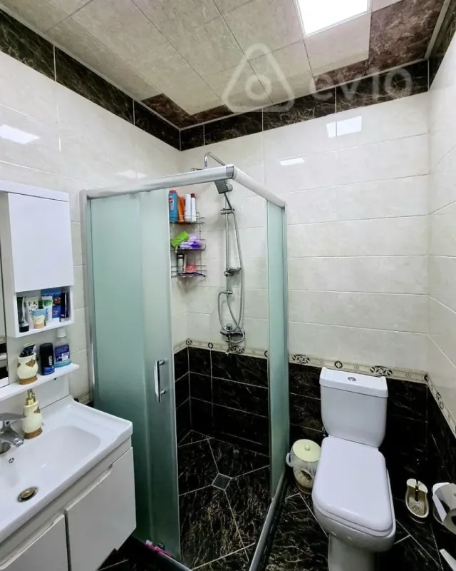 Kirayə verilir 2 otaqlı yeni tikili 70 m²