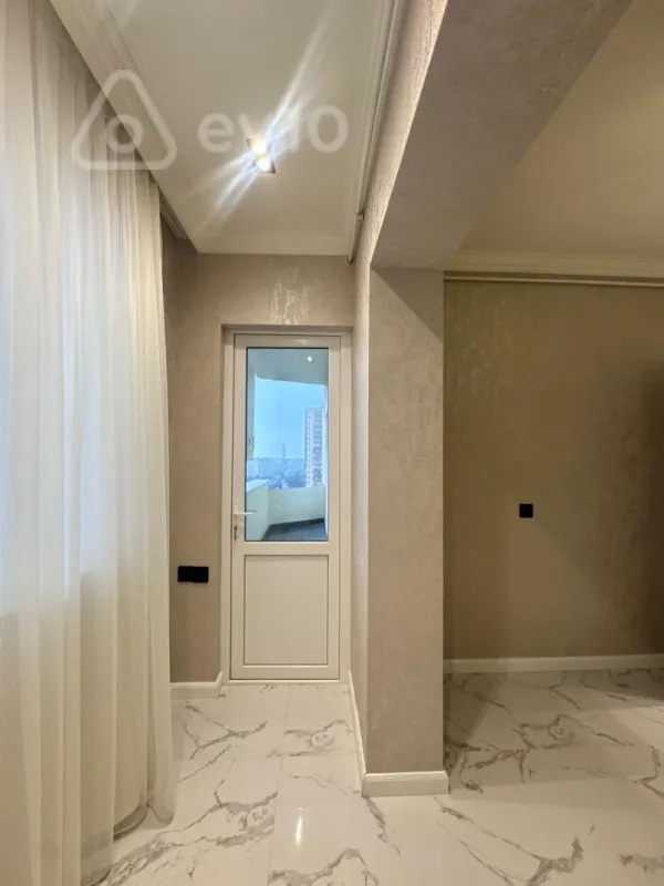 Satılır 2 otaqlı köhnə tikili 60 m²
