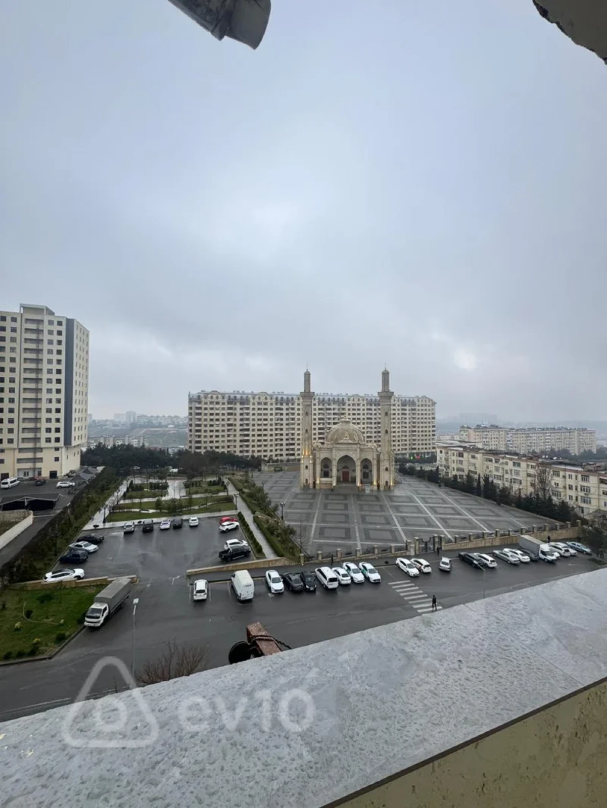 Satılır 2 otaqlı köhnə tikili 60 m²