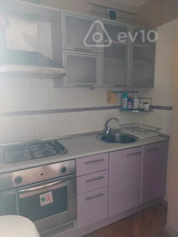 Satılır 4 otaqlı yeni tikili 80 m²