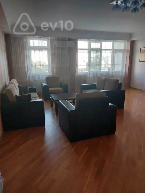 Satılır 4 otaqlı yeni tikili 80 m²