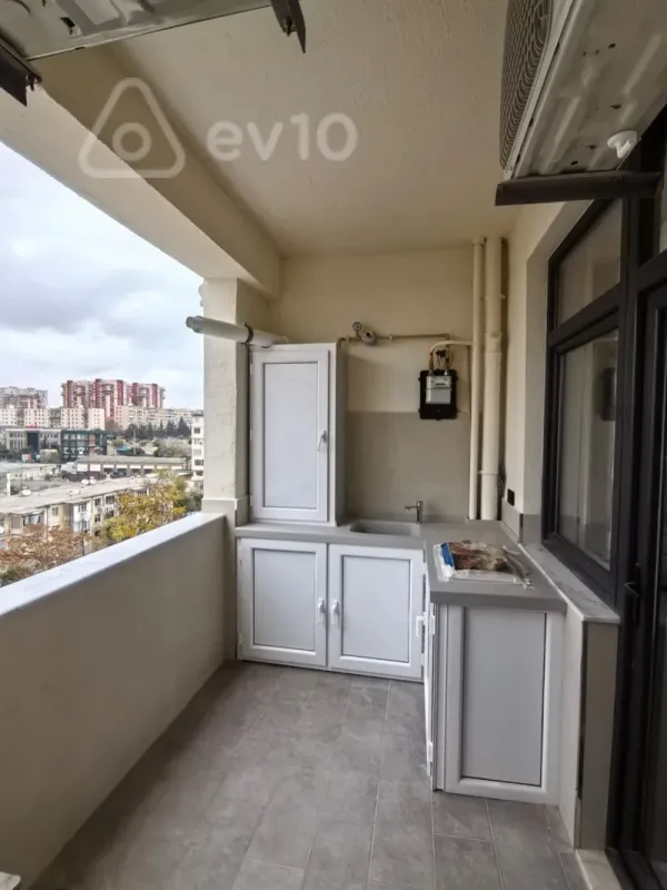Kirayə verilir 2 otaqlı yeni tikili 75 m²