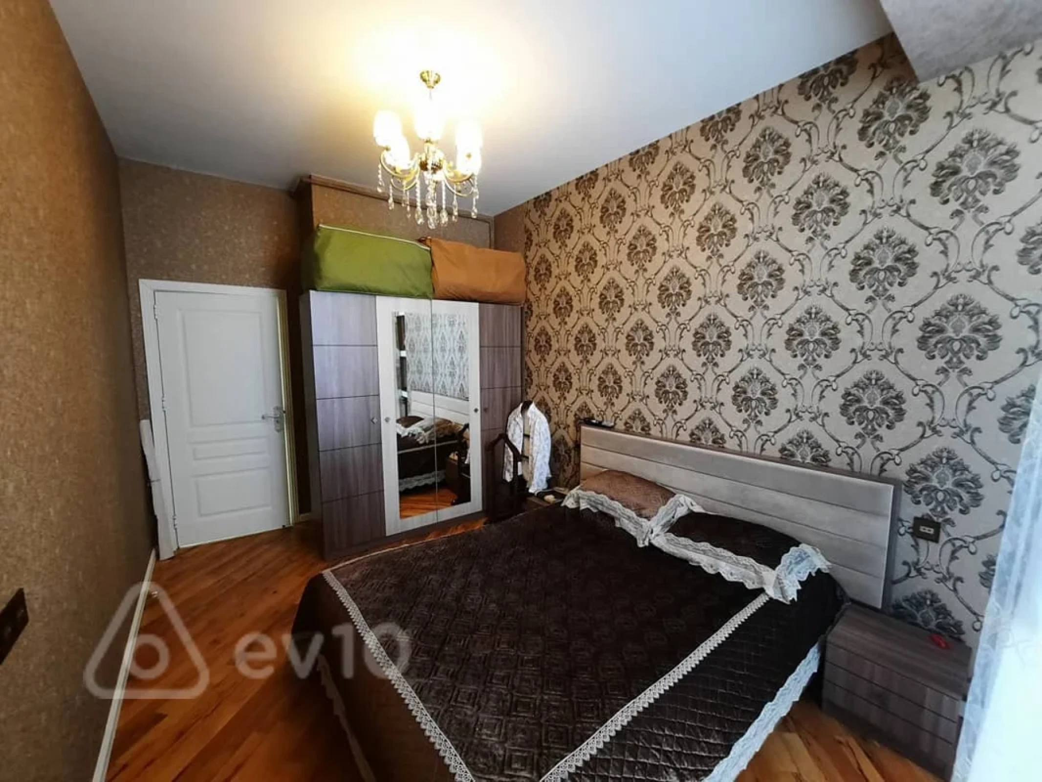 Kirayə verilir 2 otaqlı yeni tikili 70 m²