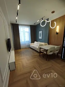 Kirayə verilir 2 otaqlı yeni tikili 60 m²