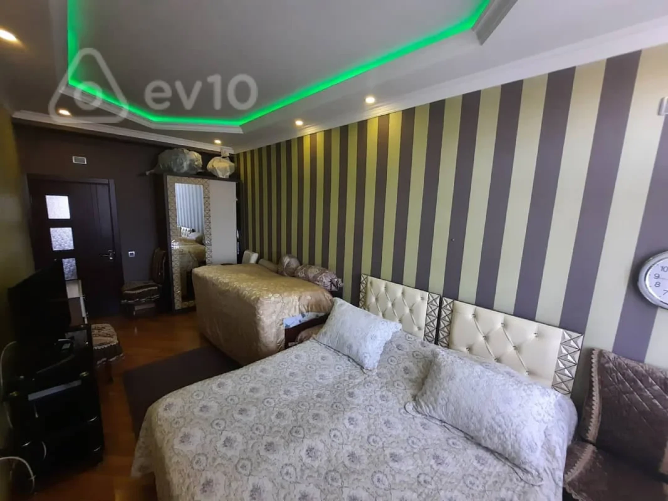 Kirayə verilir 3 otaqlı yeni tikili 125 m²