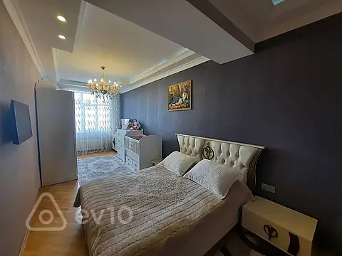Kirayə verilir 3 otaqlı yeni tikili 125 m²