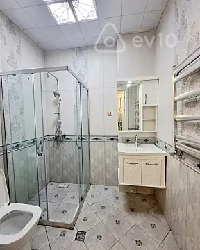 Kirayə verilir 2 otaqlı yeni tikili 55 m²