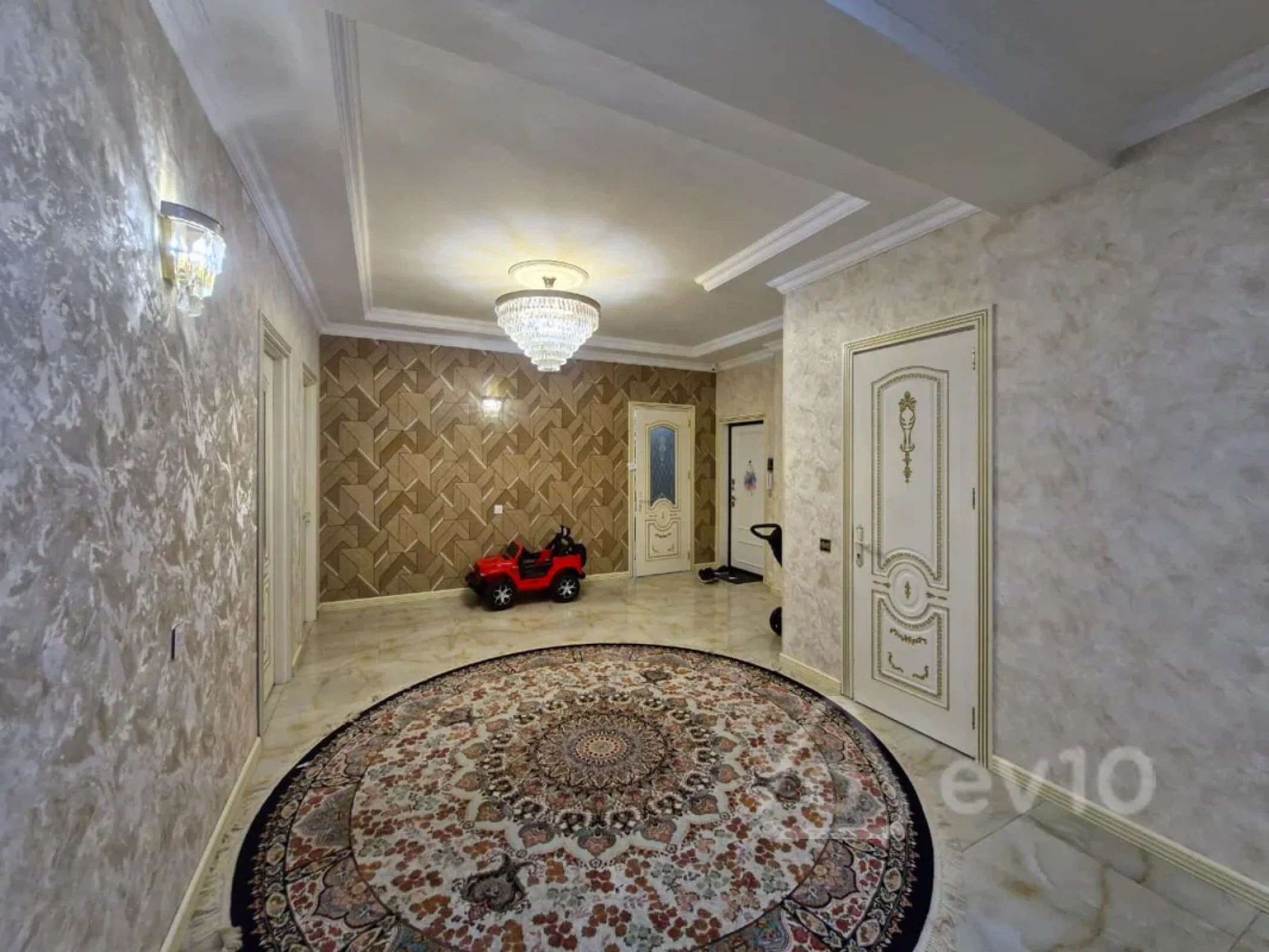 Satılır 4 otaqlı yeni tikili 165 m²