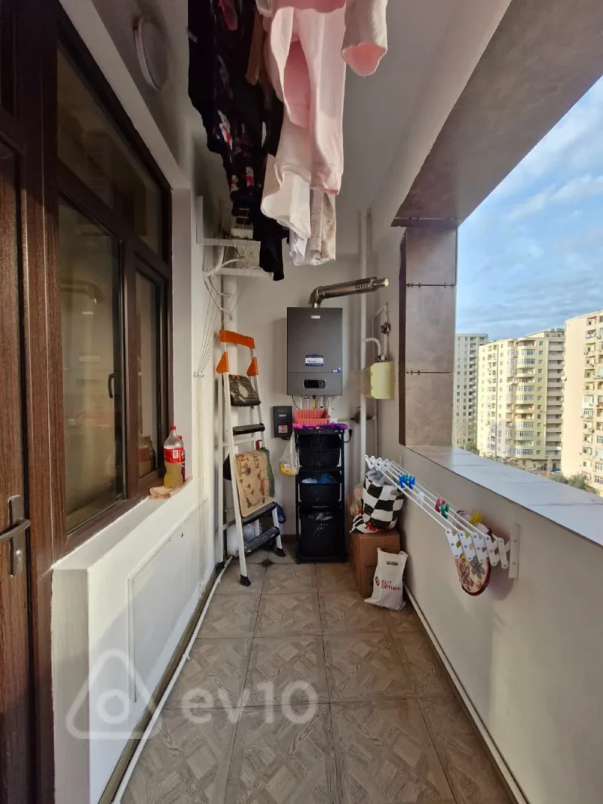 Satılır 4 otaqlı yeni tikili 165 m²