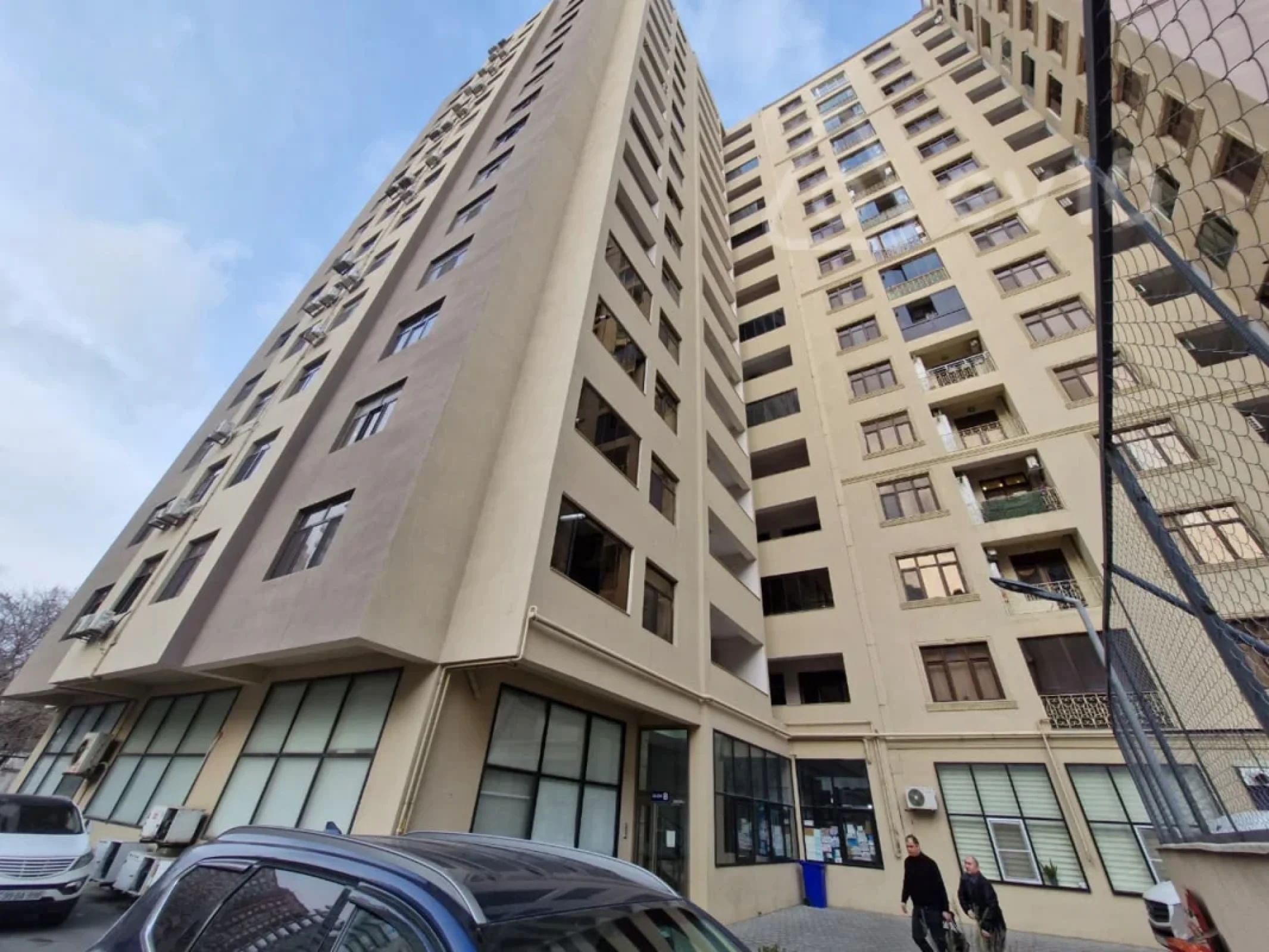 Satılır 4 otaqlı yeni tikili 165 m²