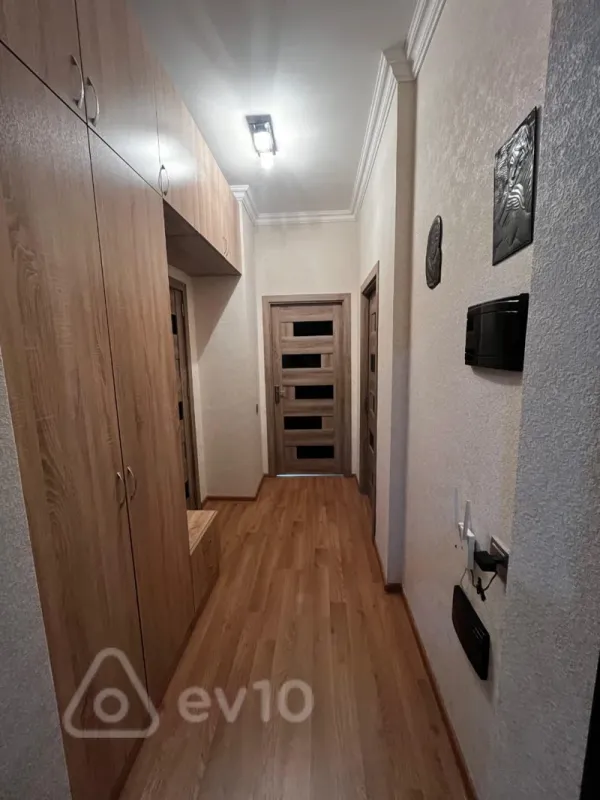 Kirayə verilir 2 otaqlı yeni tikili 55 m²