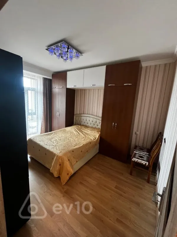 Kirayə verilir 2 otaqlı yeni tikili 55 m²