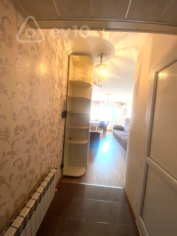 Kirayə verilir 2 otaqlı yeni tikili 50 m²