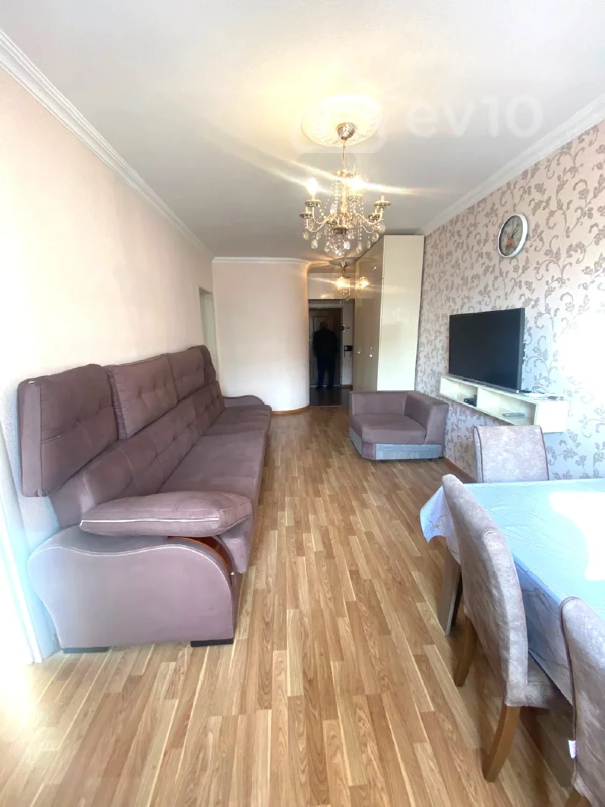 Kirayə verilir 2 otaqlı yeni tikili 50 m²