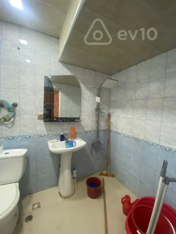 Kirayə verilir 2 otaqlı yeni tikili 50 m²