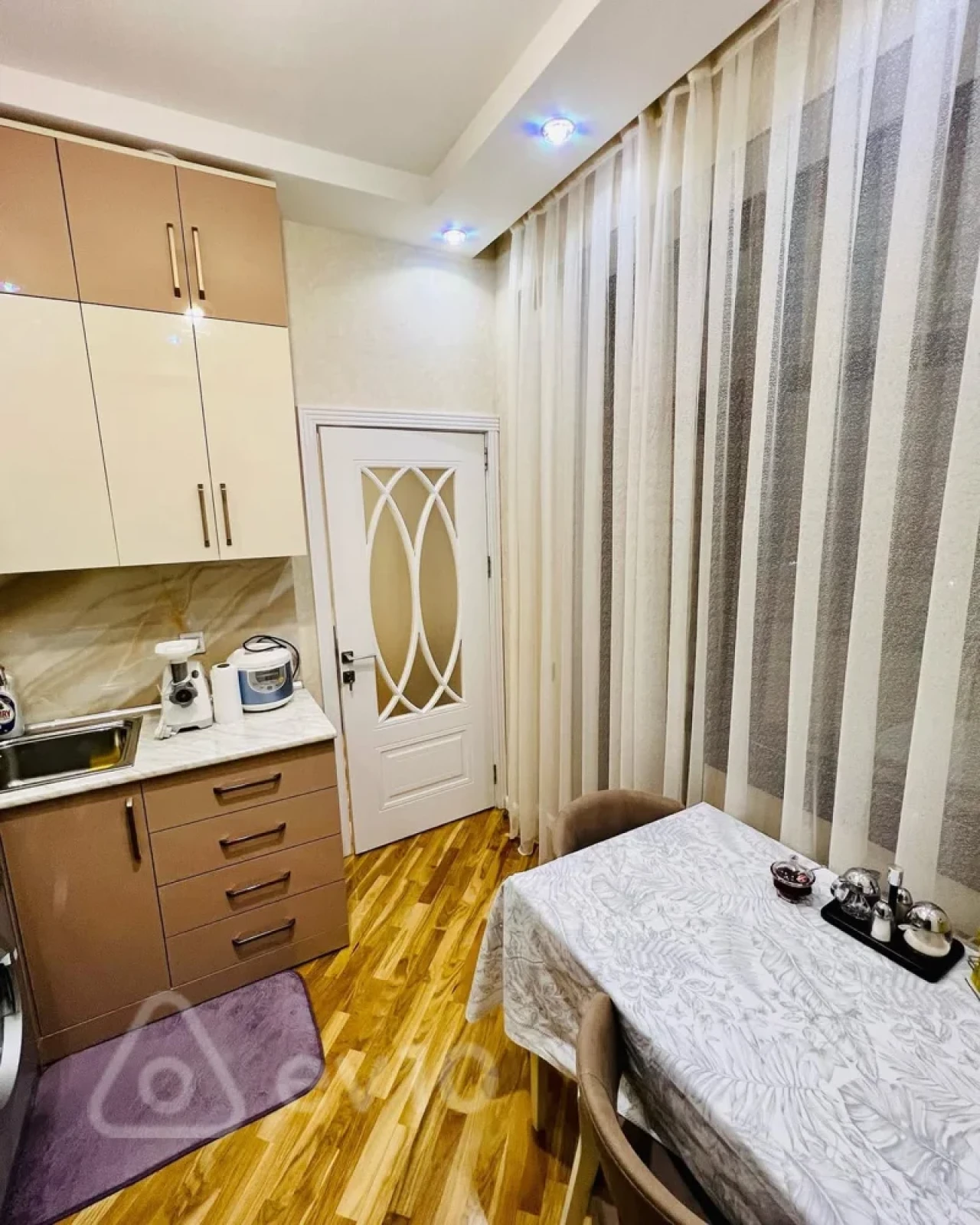 Kirayə verilir 3 otaqlı yeni tikili 86 m²