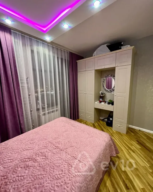 Kirayə verilir 3 otaqlı yeni tikili 86 m²
