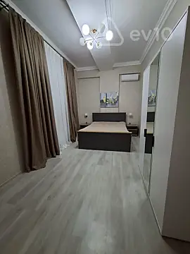 Kirayə verilir 2 otaqlı yeni tikili 70 m²