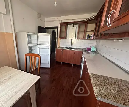 Kirayə verilir 2 otaqlı köhnə tikili 58 m²