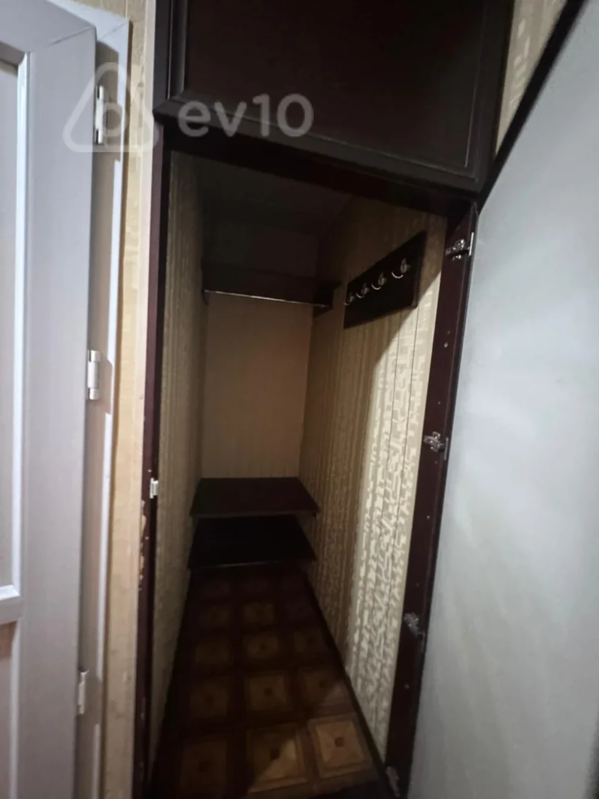 Kirayə verilir 2 otaqlı köhnə tikili 58 m²