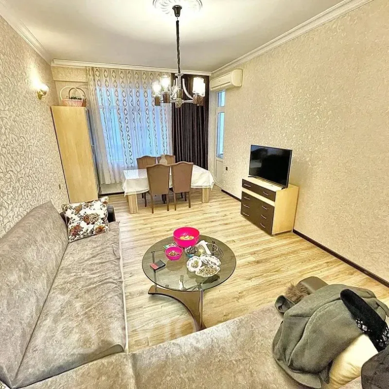 Kirayə verilir 2 otaqlı yeni tikili 70 m²