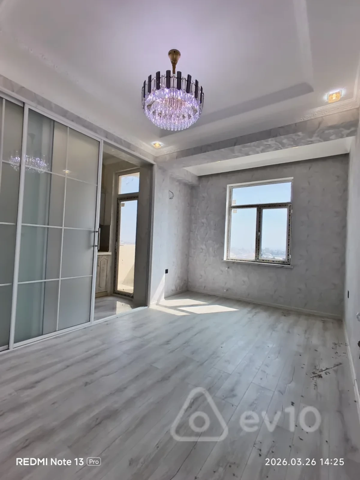 Satılır 2 otaqlı yeni tikili 62 m²