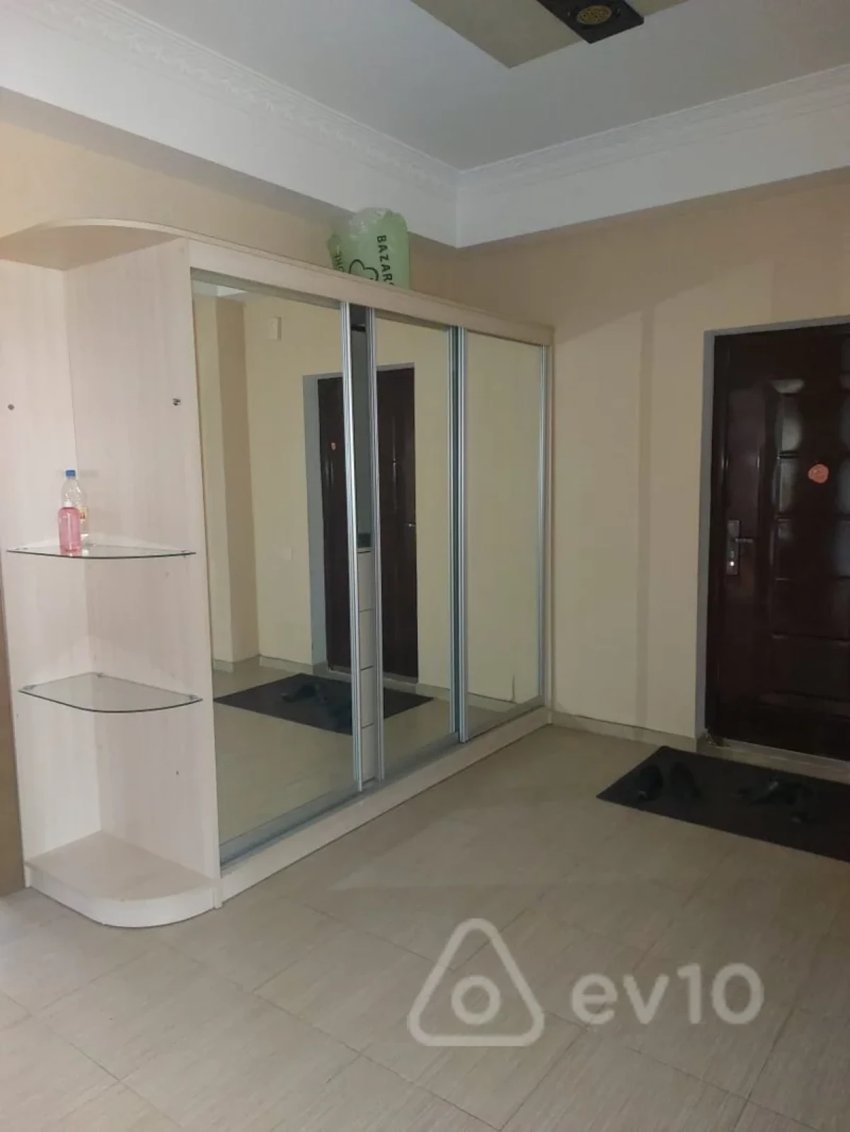 Kirayə verilir 3 otaqlı yeni tikili 122 m²