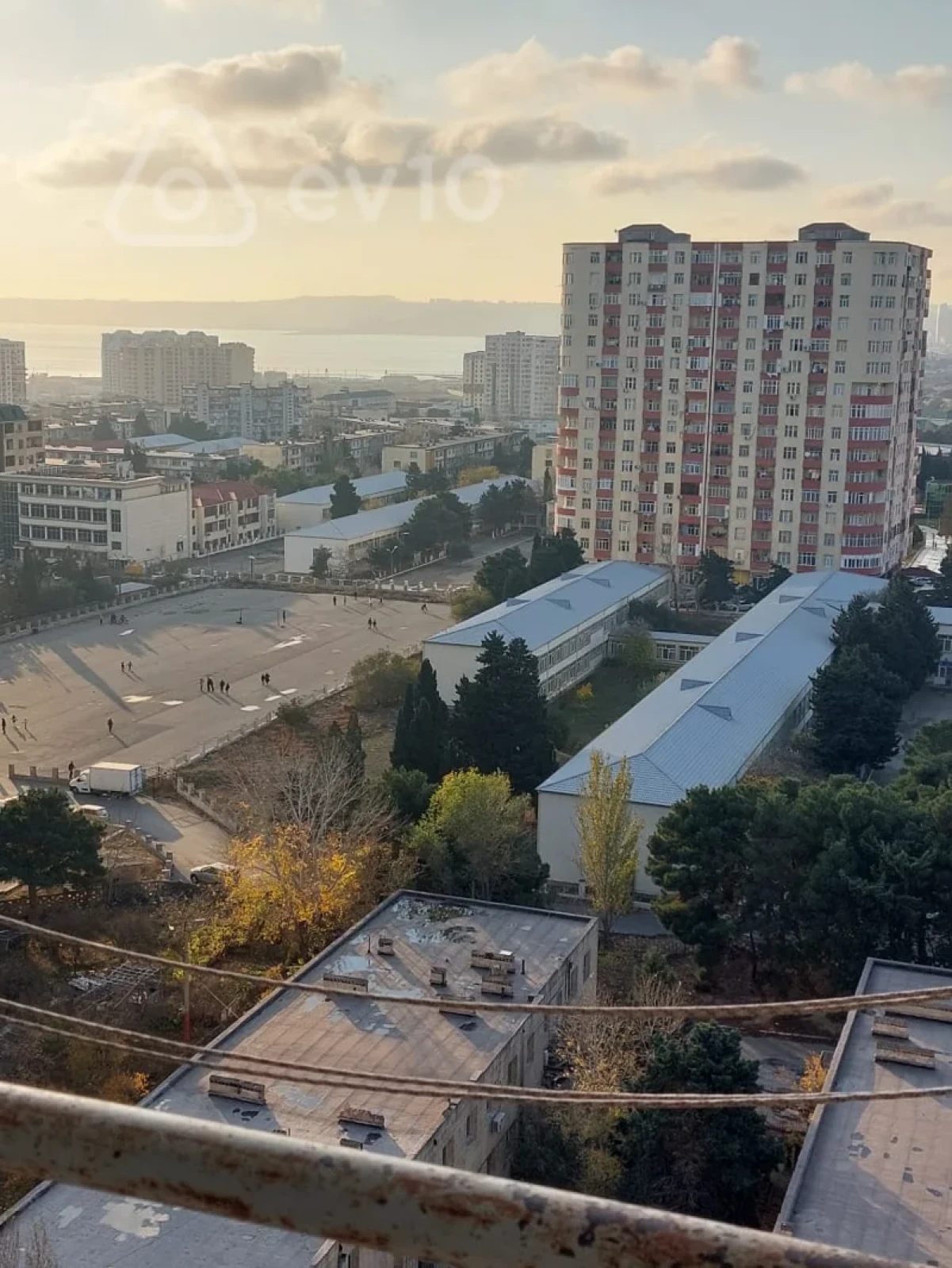 Kirayə verilir 3 otaqlı yeni tikili 122 m²