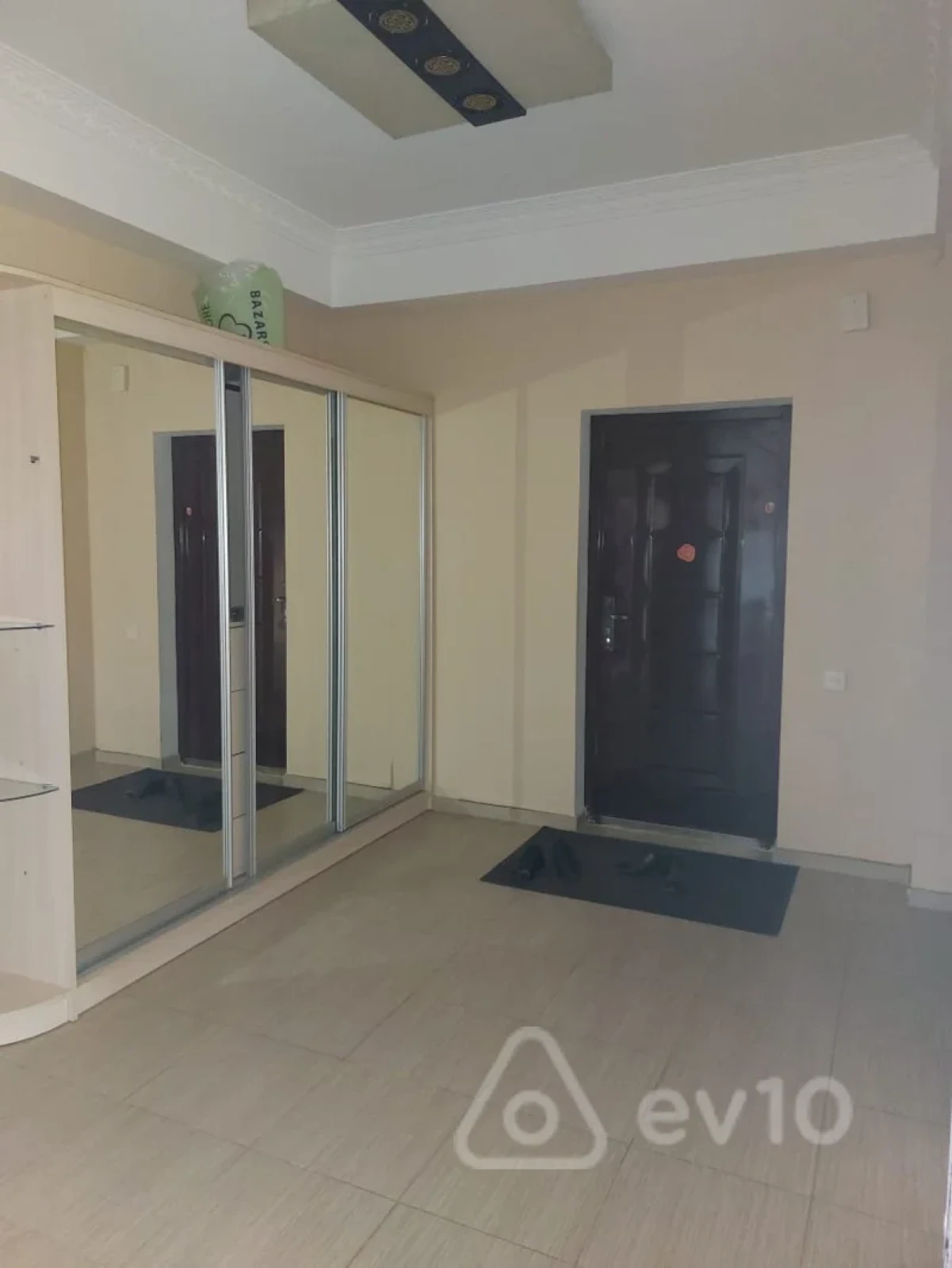 Kirayə verilir 3 otaqlı yeni tikili 122 m²