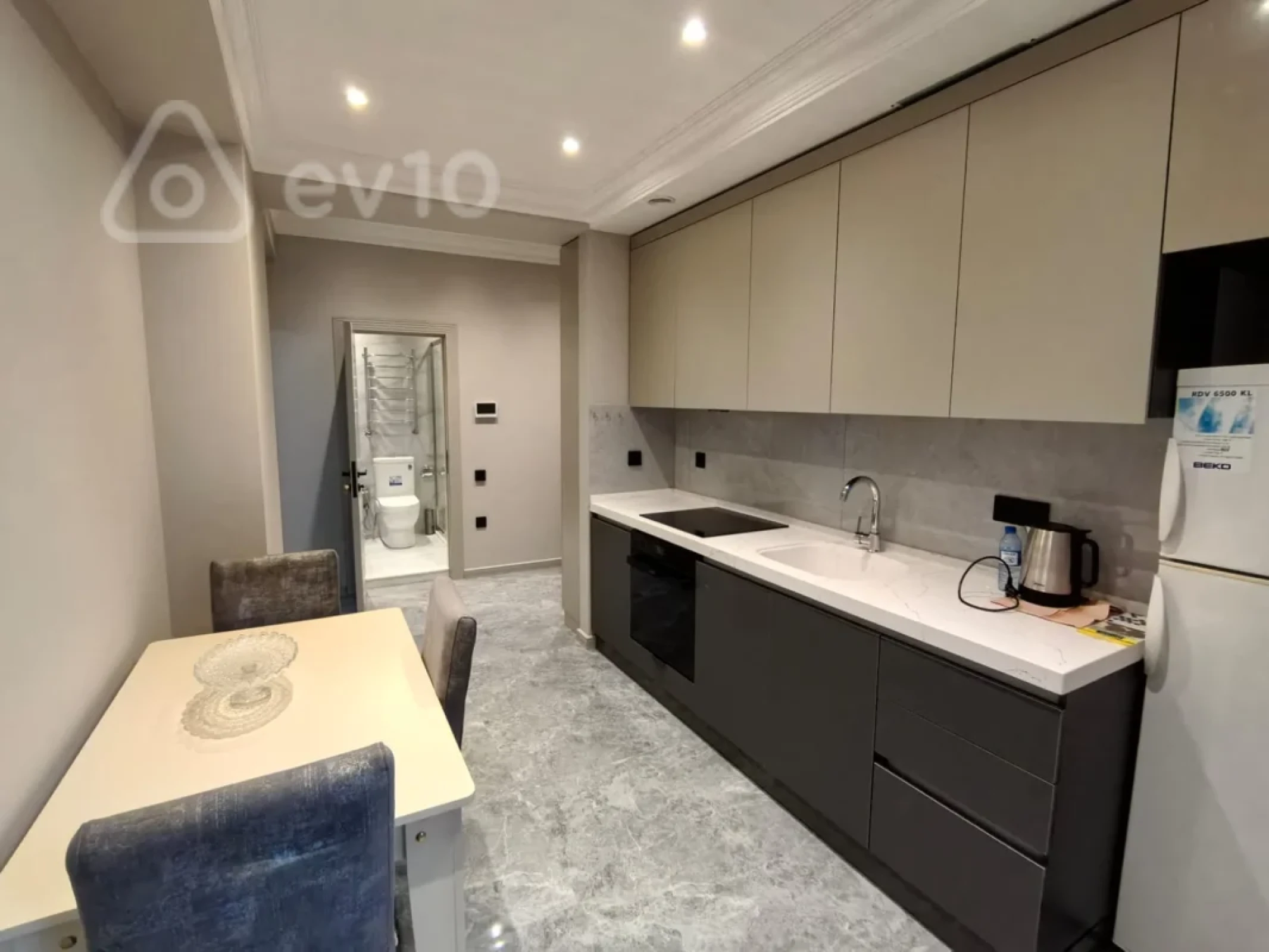 Kirayə verilir 2 otaqlı yeni tikili 70 m²