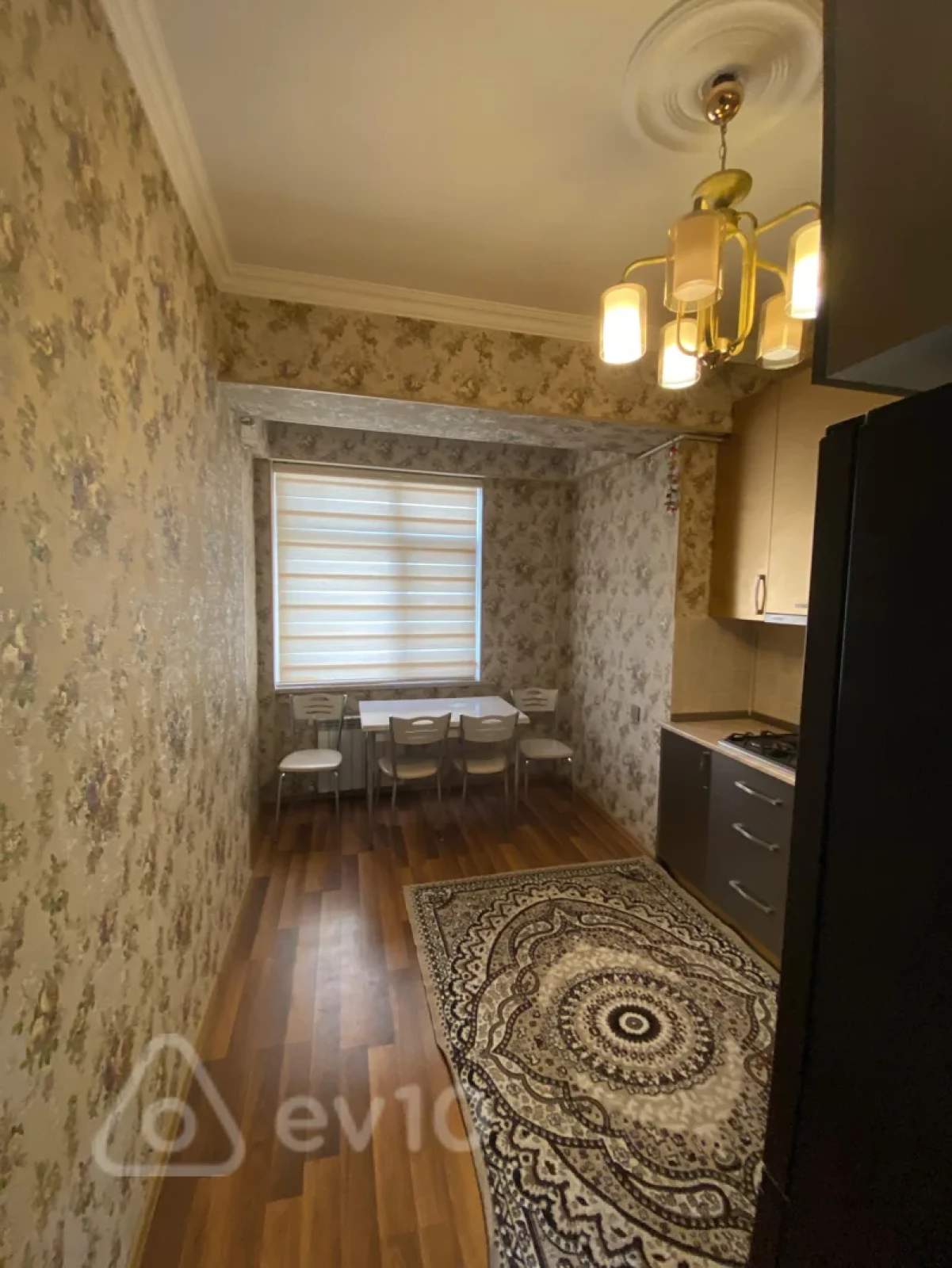 Kirayə verilir 2 otaqlı yeni tikili 65 m²