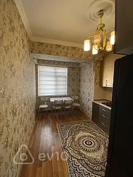 Kirayə verilir 2 otaqlı yeni tikili 65 m²