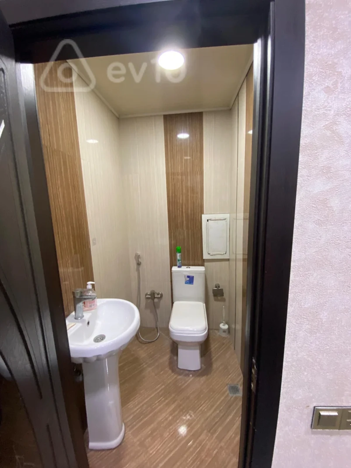 Kirayə verilir 2 otaqlı yeni tikili 65 m²
