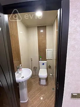 Kirayə verilir 2 otaqlı yeni tikili 65 m²