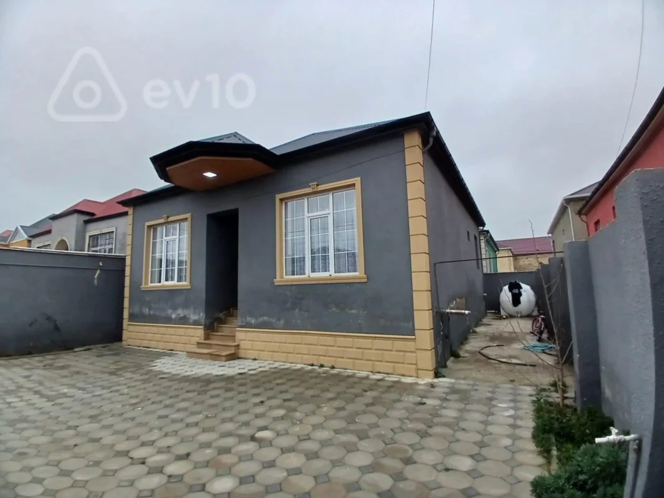 Kirayə verilir 4 otaqlı həyət evi 120 m²