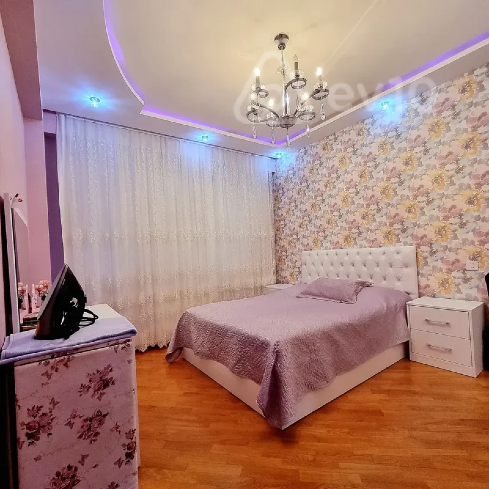 Kirayə verilir 3 otaqlı yeni tikili 90 m²