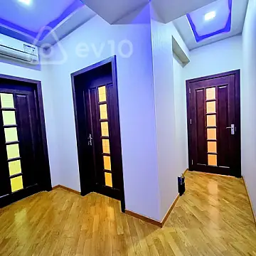 Kirayə verilir 3 otaqlı yeni tikili 90 m²