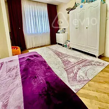 Kirayə verilir 3 otaqlı yeni tikili 120 m²