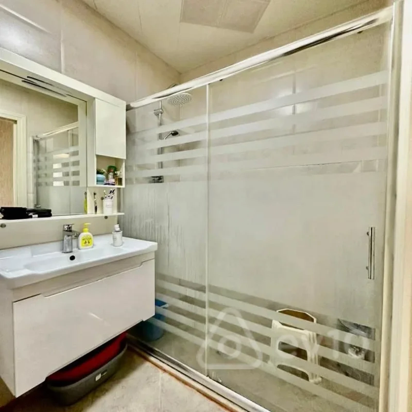 Kirayə verilir 3 otaqlı yeni tikili 120 m²