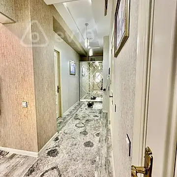 Kirayə verilir 3 otaqlı yeni tikili 120 m²