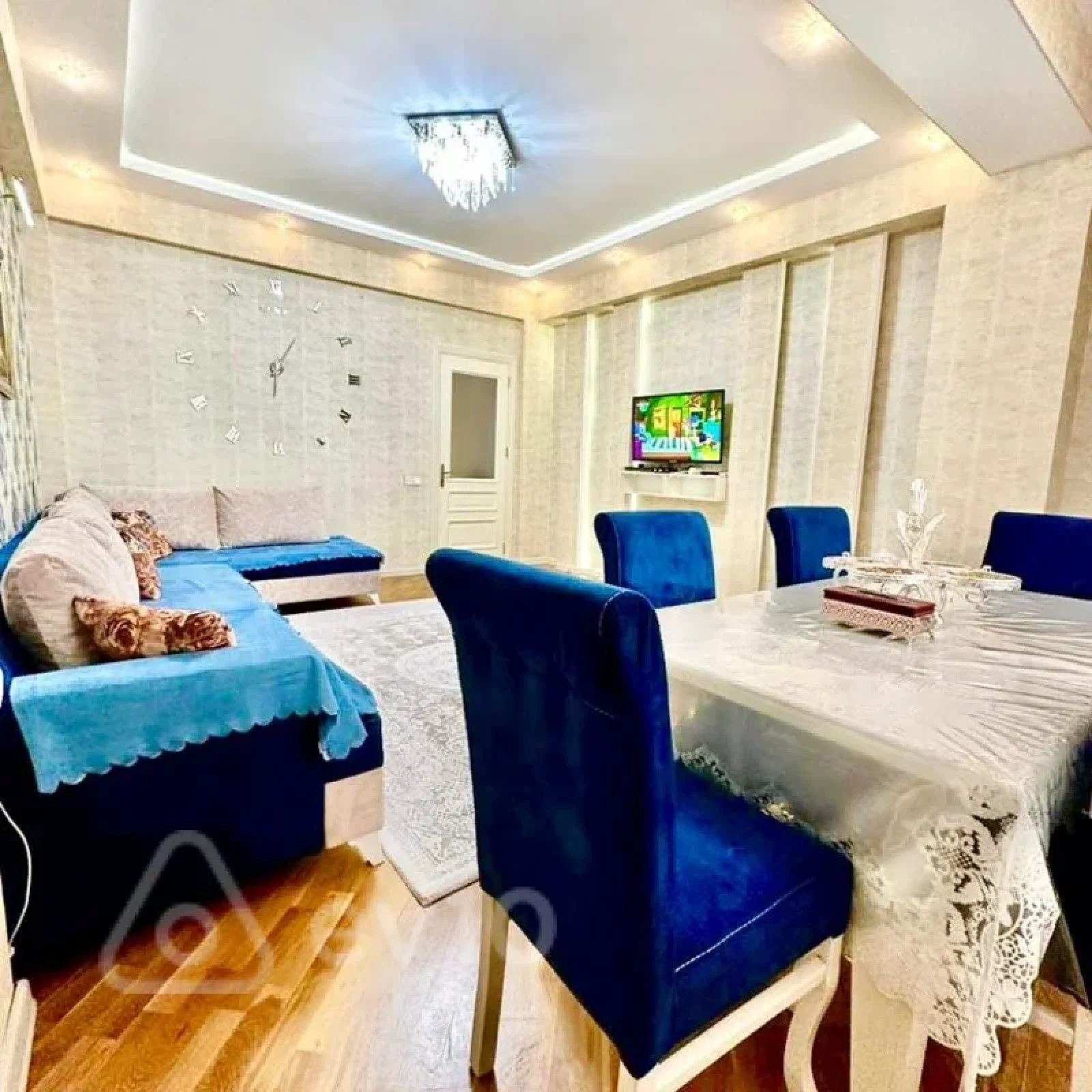 Kirayə verilir 3 otaqlı yeni tikili 120 m²