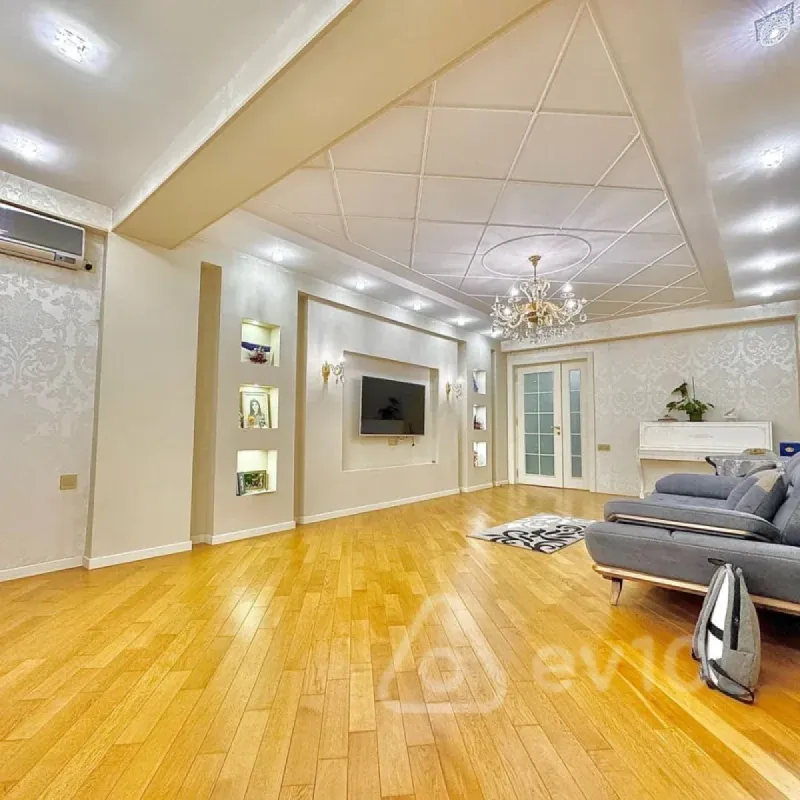 Kirayə verilir 2 otaqlı yeni tikili 90 m²