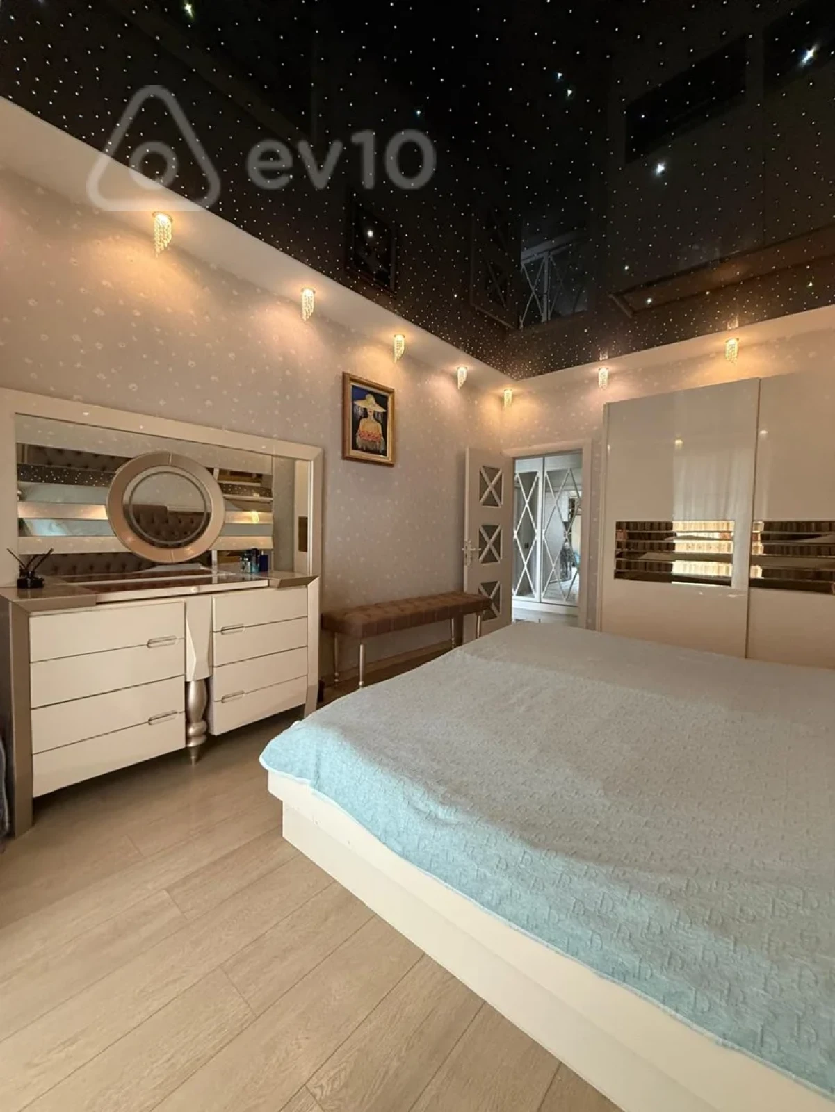 Kirayə verilir 2 otaqlı yeni tikili 98 m²