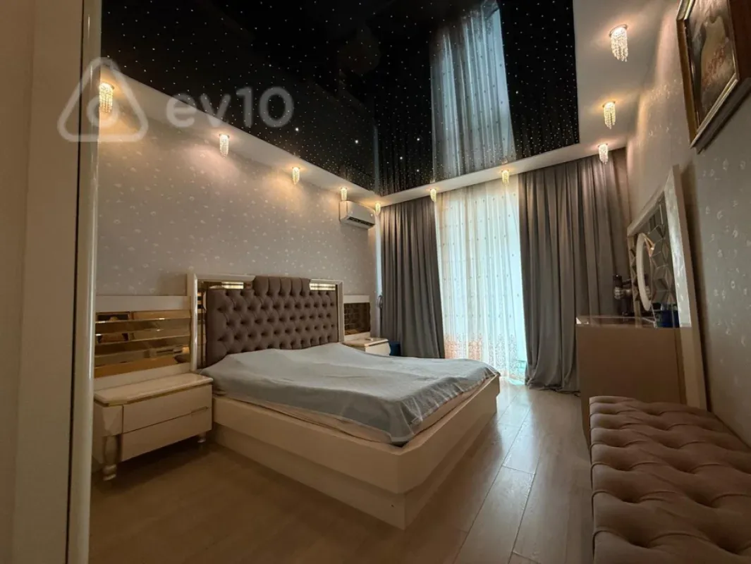 Kirayə verilir 2 otaqlı yeni tikili 98 m²