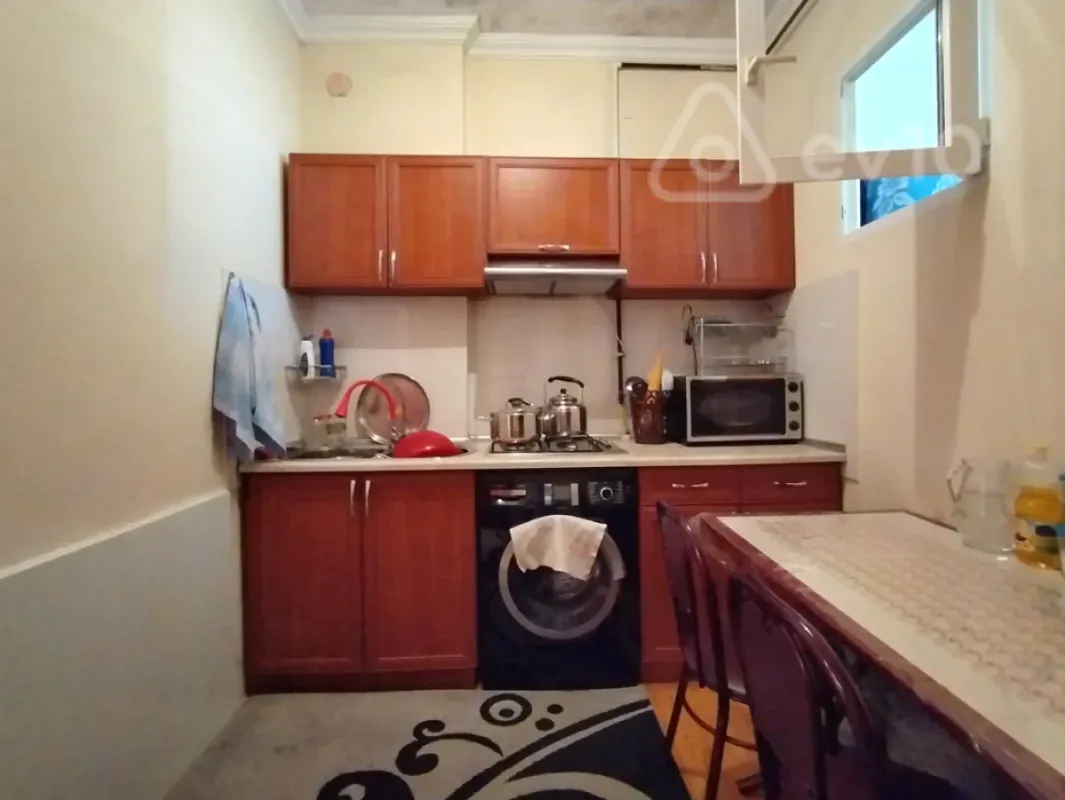Satılır 3 otaqlı köhnə tikili 76.3 m²